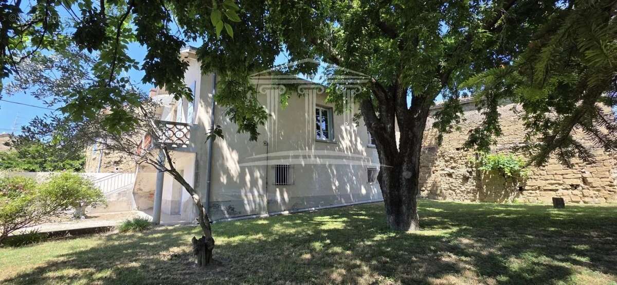 Maison à SORGUES