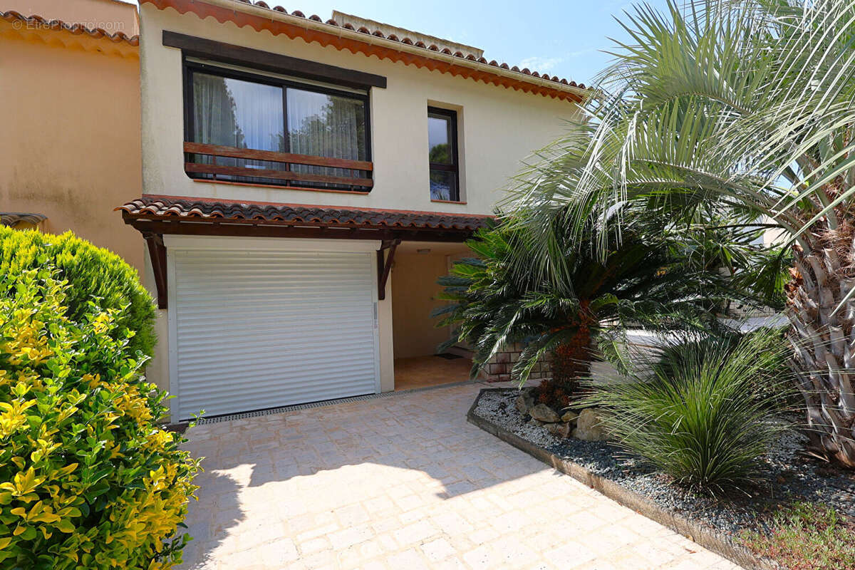 Villa Sainte Maxime les Issambres 97 m² avec piscine vue mer - photo 6