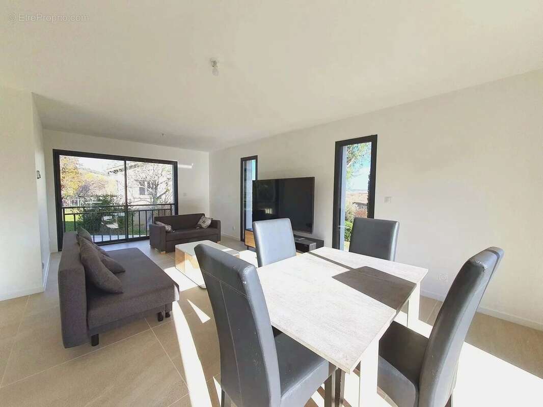 Maison à SAINT-PIERRE-DE-BOEUF