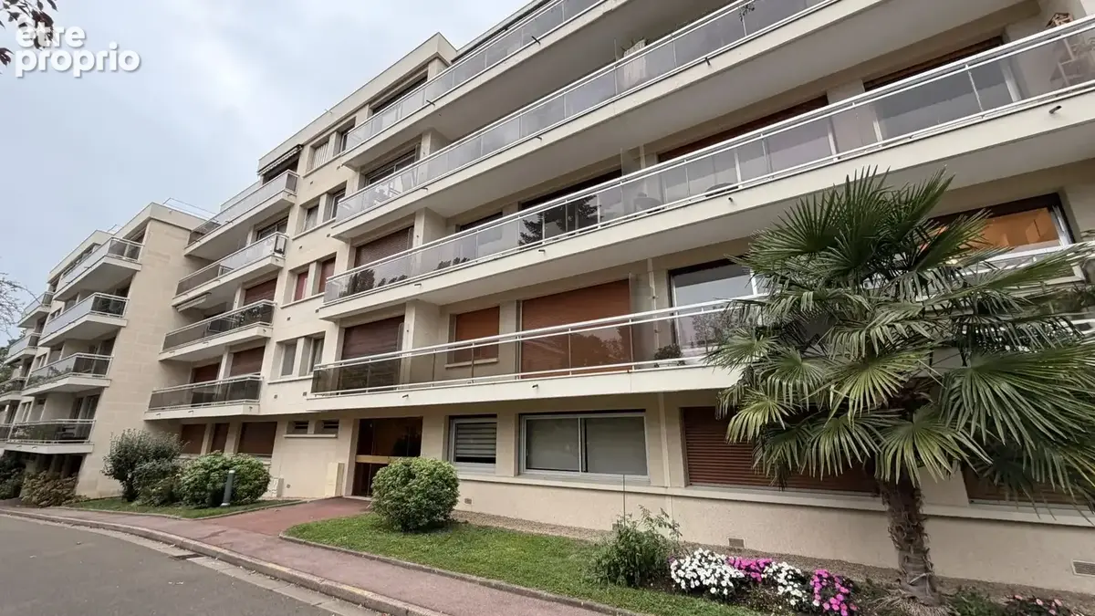 Appartement de 4 pièces à Saint-Germain-en-Laye - photo 1