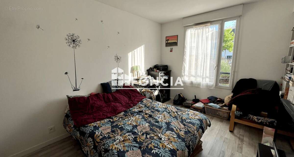 Appartement à SAINT-CYR-SUR-LOIRE