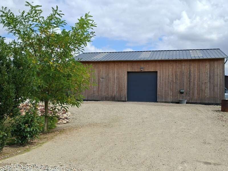 Maison Villa  Plain pied NEuve 2022 Basse Conso 164 m2 + Dépendance neuve 117m2 , Parc Clos 5800m2 - photo 4