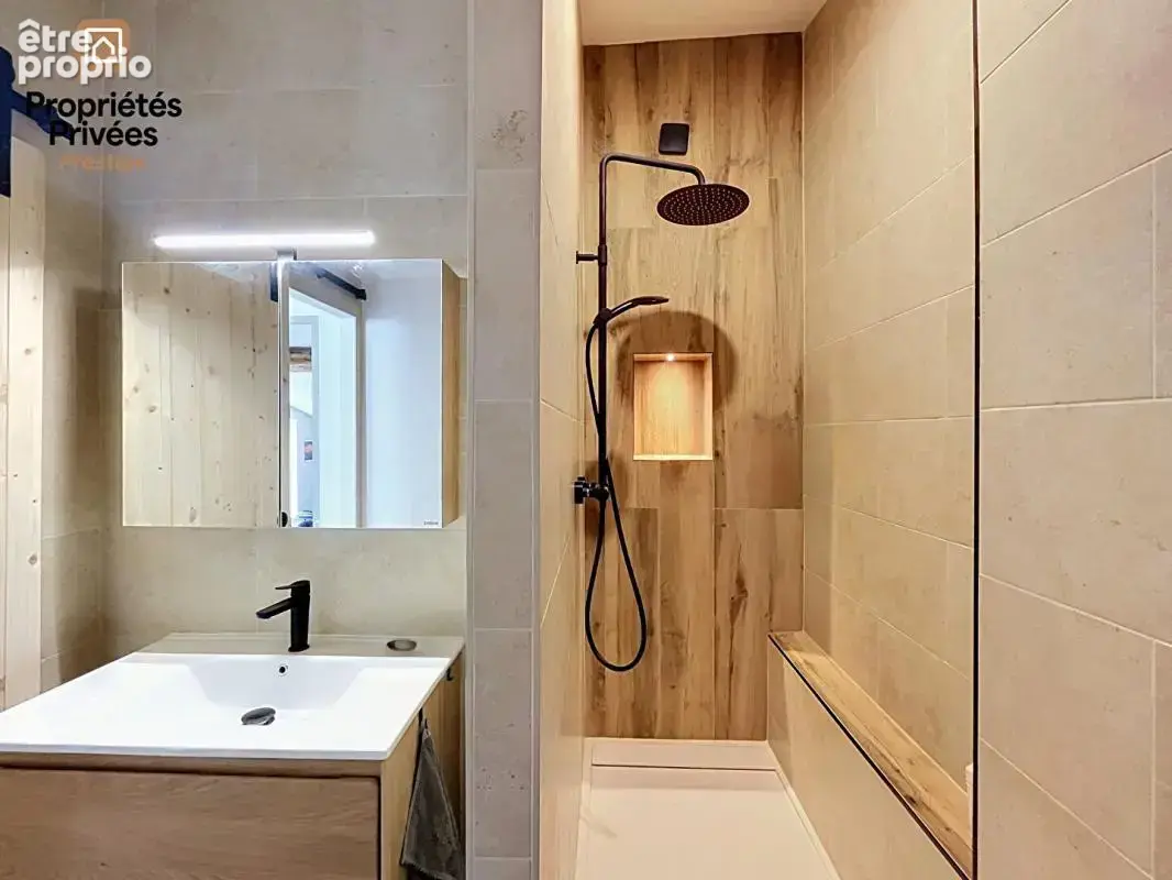 Maison rénovée au coeur de Tourves 90m2, 2chambres, 1 bureau - photo 17
