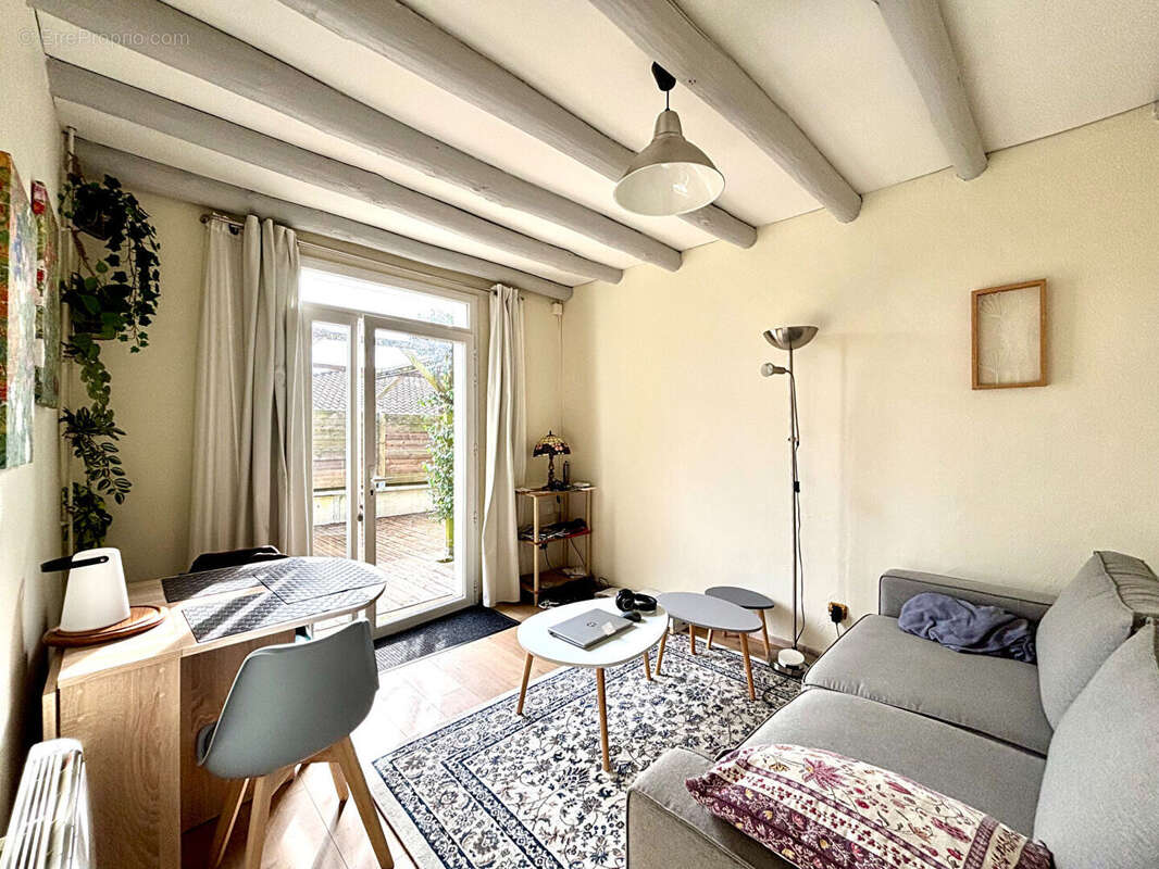 Maison à BLANQUEFORT