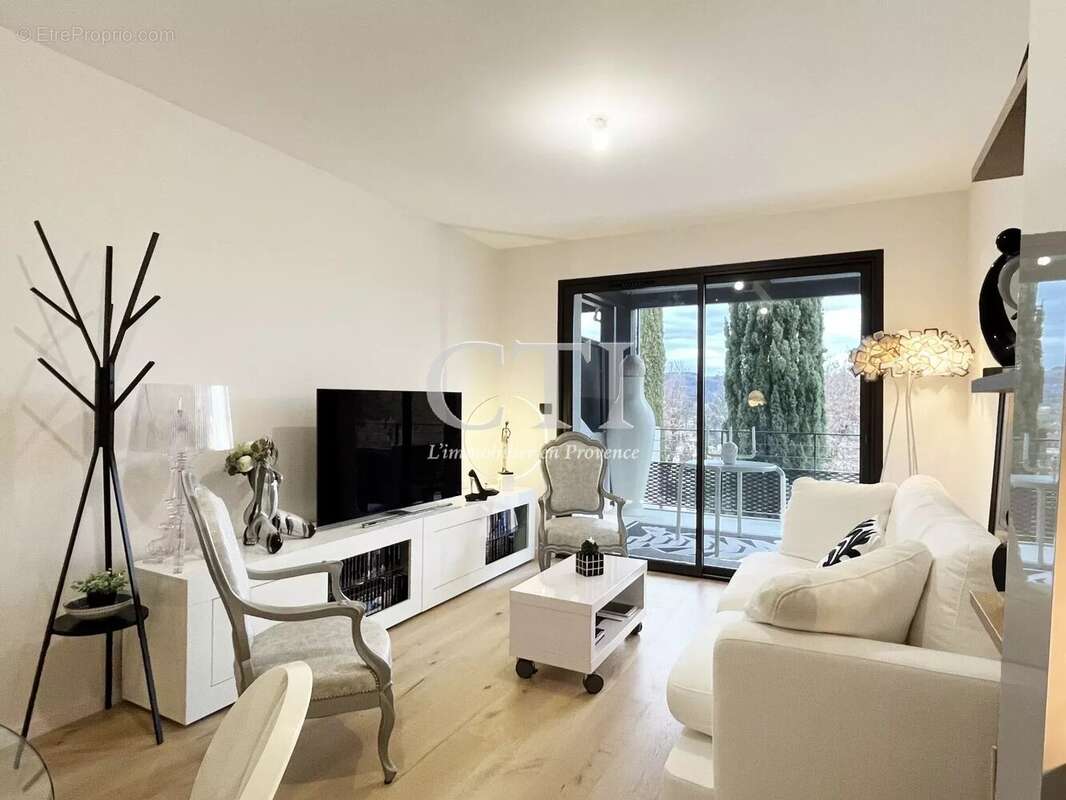 Appartement à VAISON-LA-ROMAINE