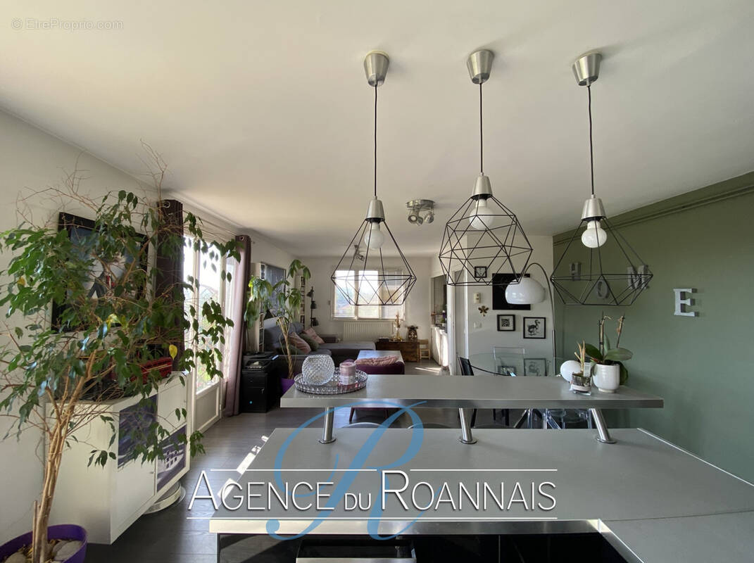 Appartement à LE COTEAU