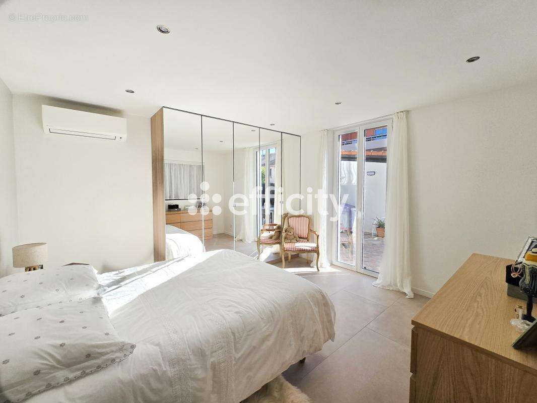 Appartement à LE CANNET