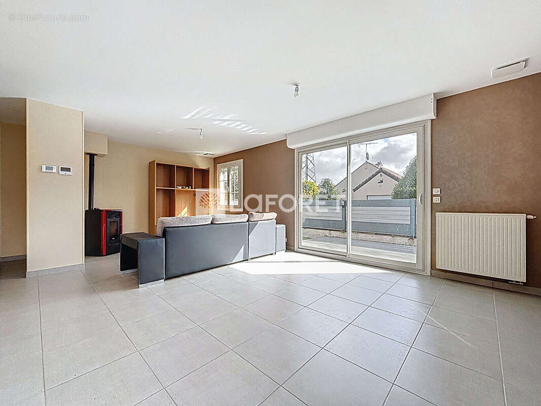Maison à COUVROT