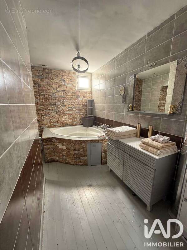 Maison 121 m² à Savigny-Le-Temple  - photo 6