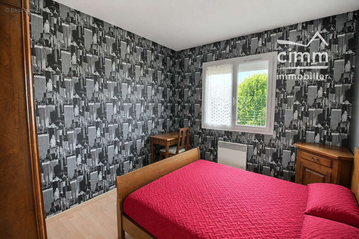 Maison 89 m² à Brezins  - photo 7