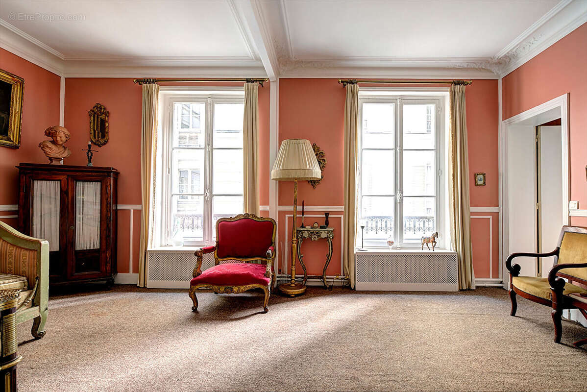 Appartement à PARIS-18E