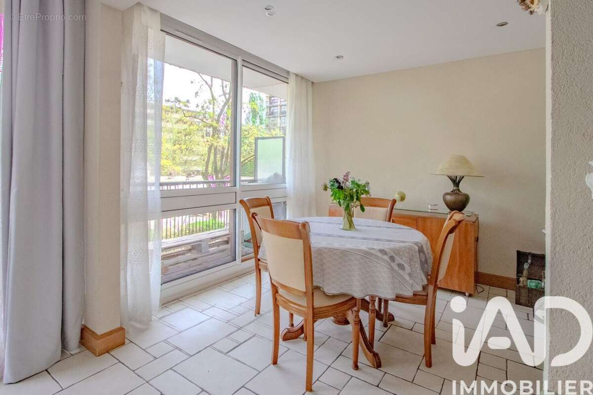 Photo 3 - Appartement à FONTENAY-LE-FLEURY