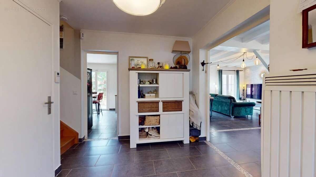 Maison à COUBRON