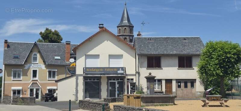 Boulangerie à vendre à OLBY (63) ! - photo 7