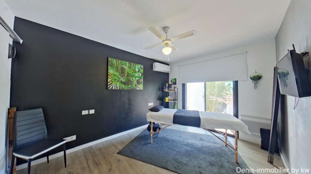 Maison à VILLENEUVE-DE-LA-RAHO