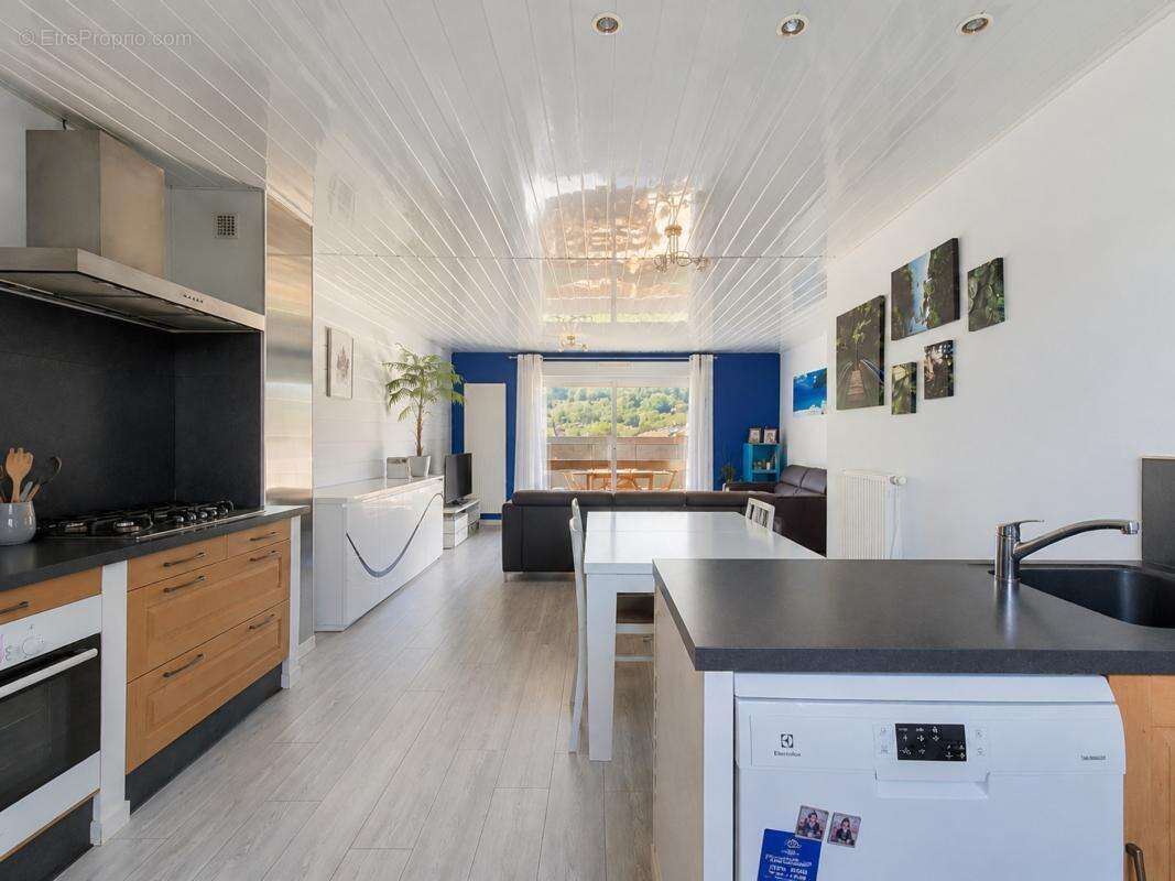 Appartement à SAINT-PIERRE-EN-FAUCIGNY