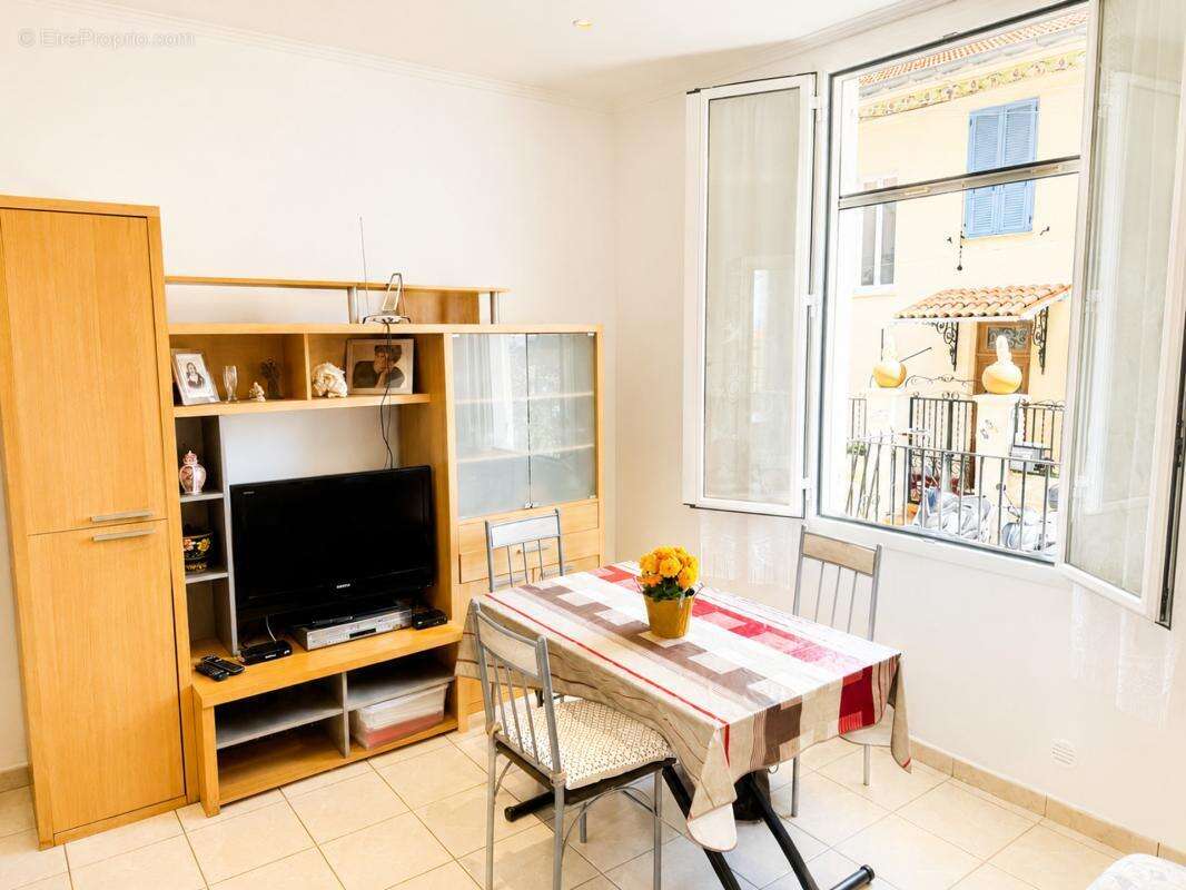 Appartement à CAP-D'AIL