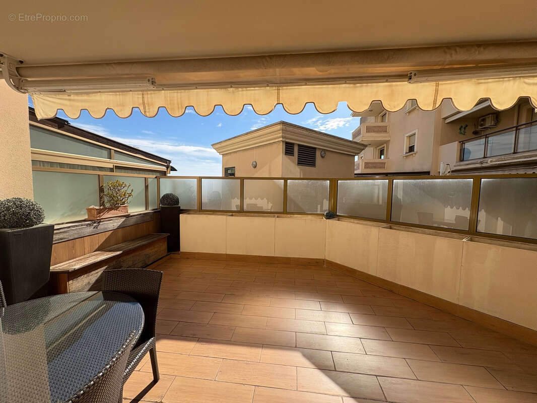 Appartement à CAP-D'AIL