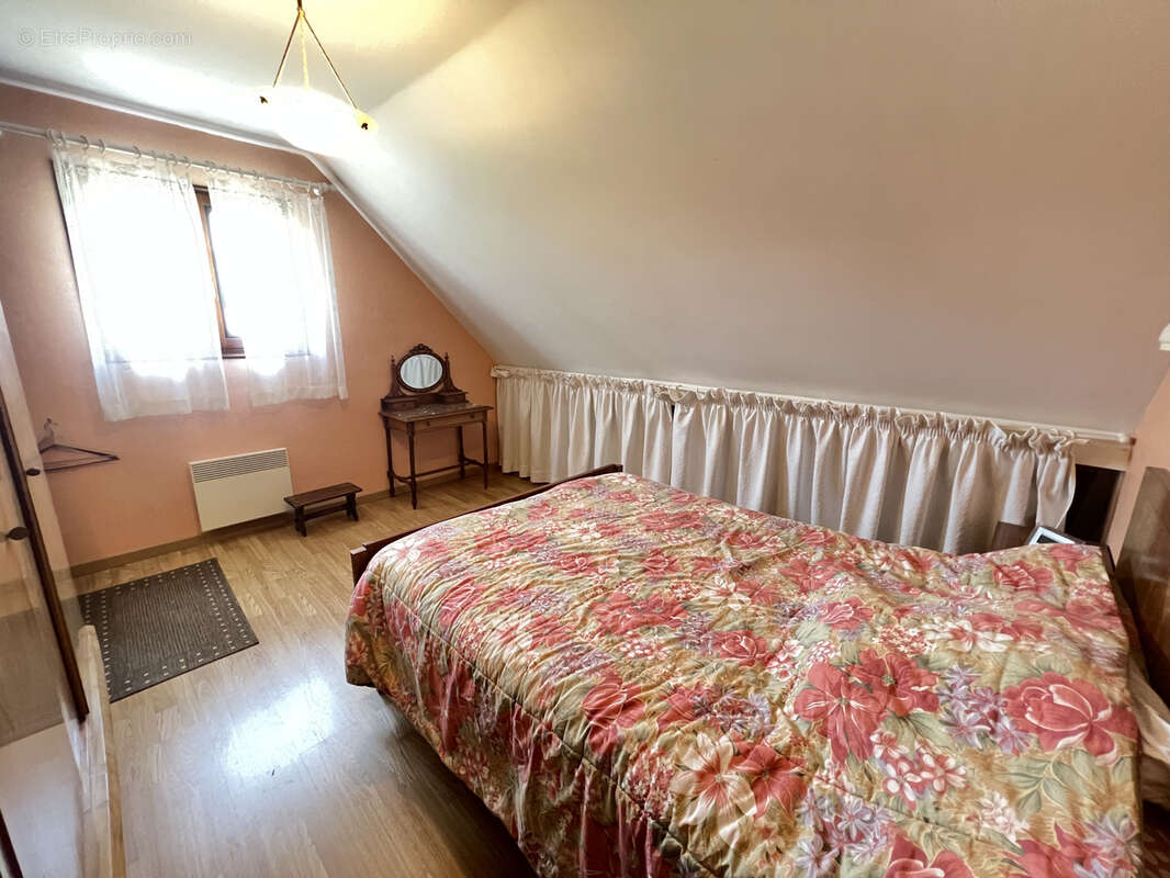 Maison à LA FERTE-ALAIS