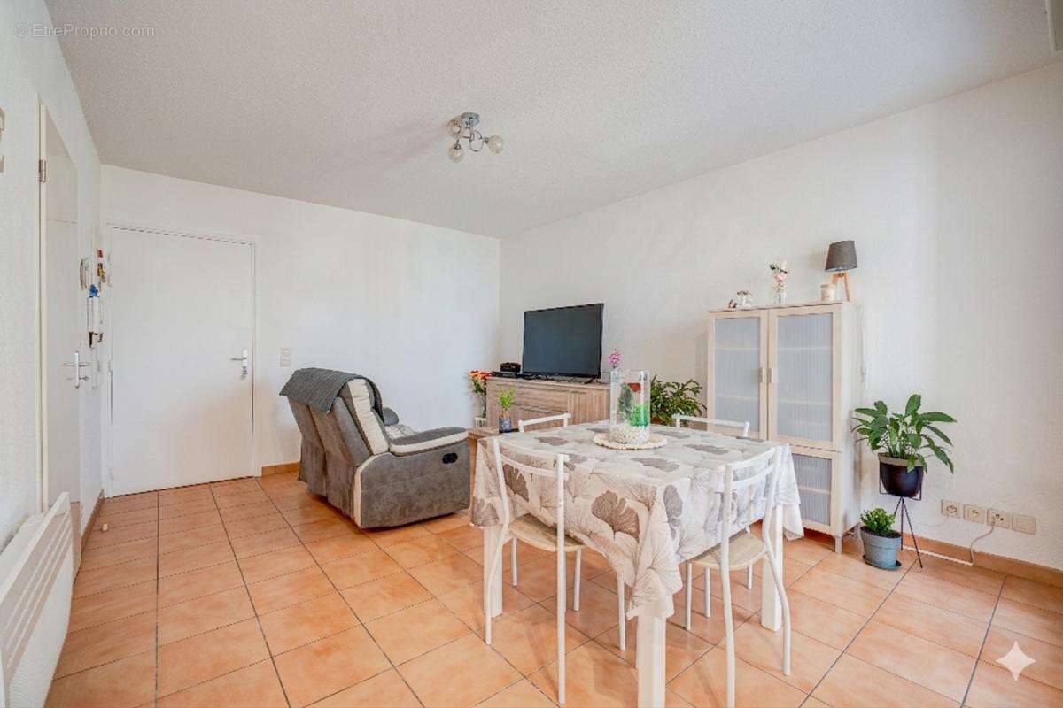 Appartement à CASTELGINEST