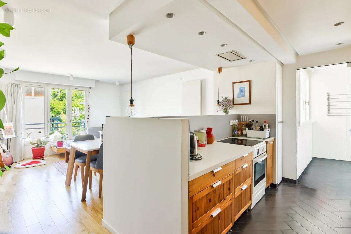 Appartement à PARIS-20E
