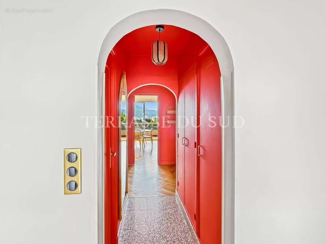 Appartement à MARSEILLE-8E