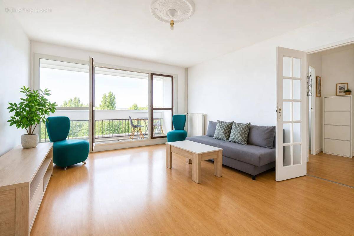 Appartement à PLAISIR