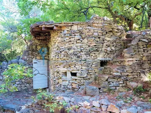 Maison en pierres dans un quartier naturel et résidentiel - photo 5