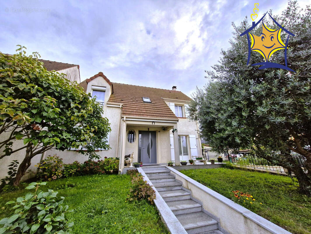 Maison à RIS-ORANGIS