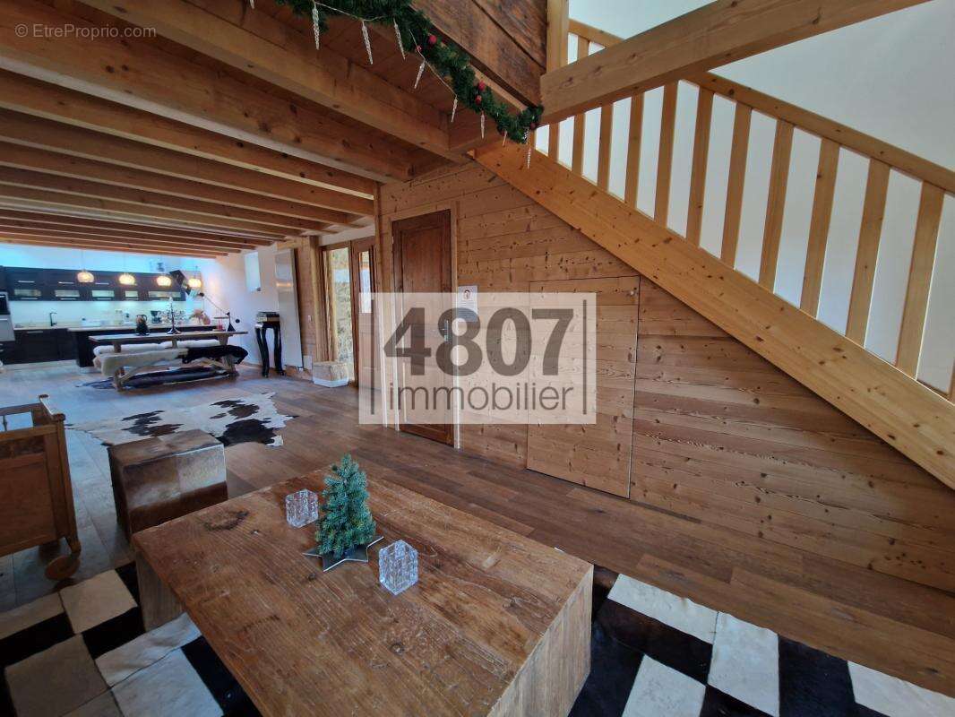 Appartement à HABERE-LULLIN