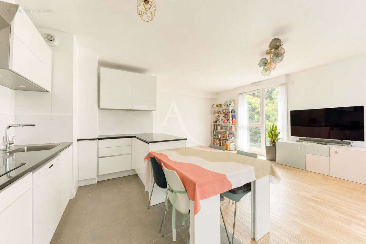 Appartement à SAINT-MAUR-DES-FOSSES