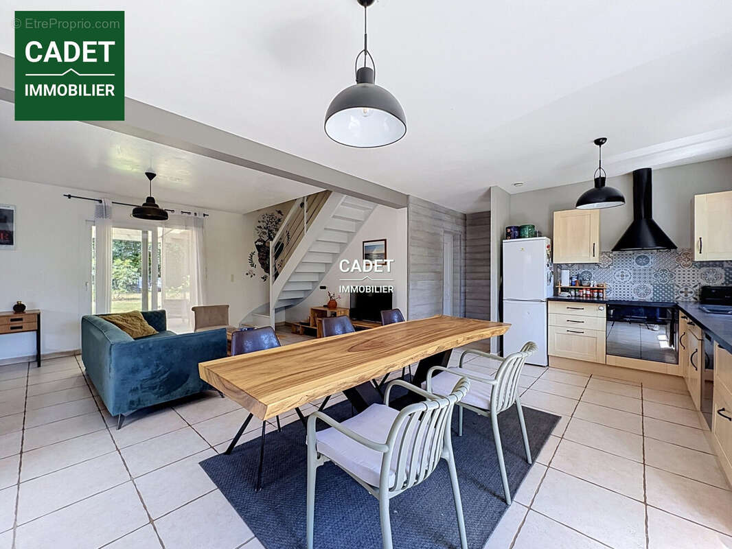 Maison 126 m² à Folligny  - photo 4