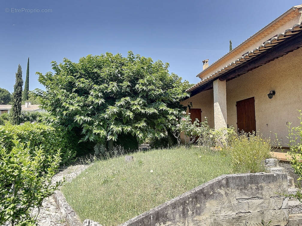Maison à VAISON-LA-ROMAINE