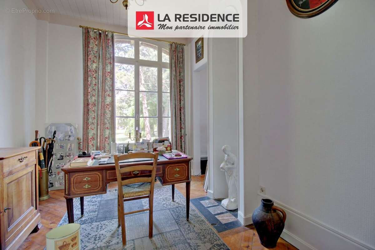 Maison à SAINT-ETIENNE-DU-ROUVRAY