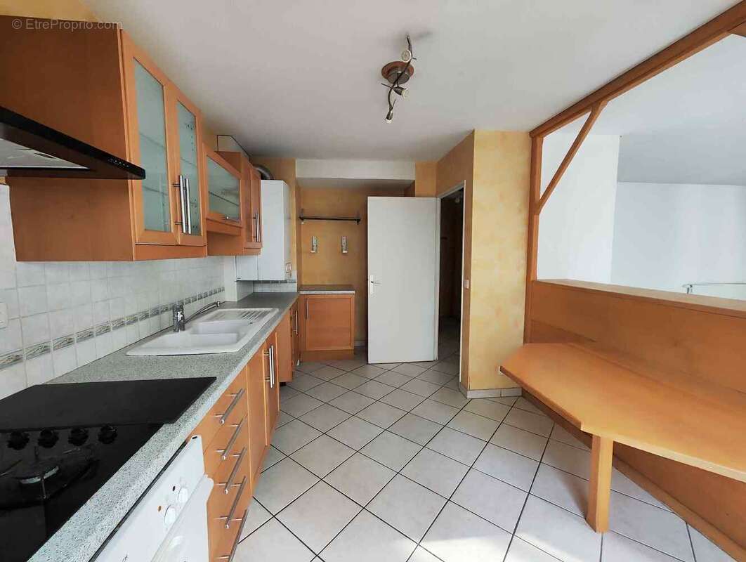 n°3 - Appartement à VILLEURBANNE