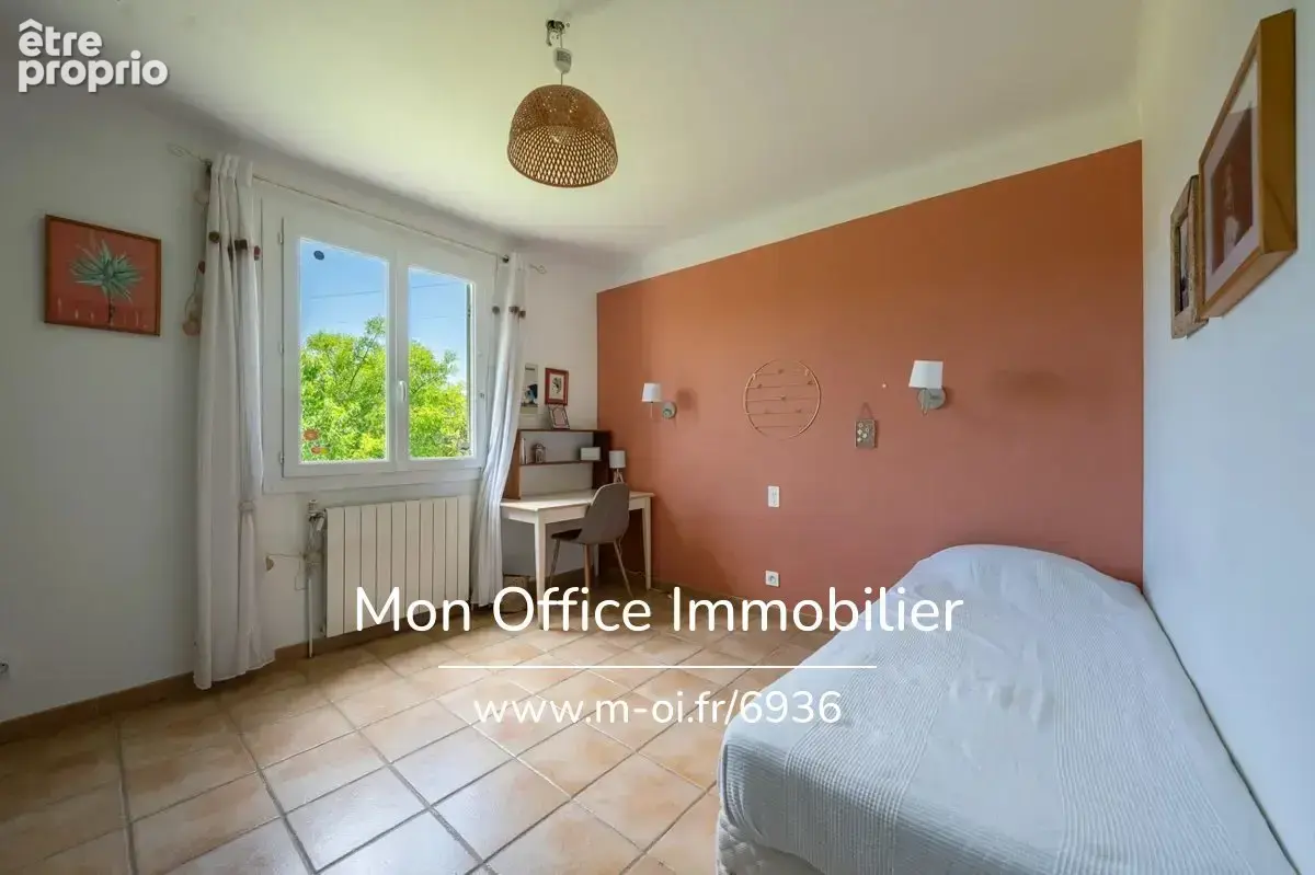 Référence : 6936-AUS - Pertuis - Maison familiale avec dépendance - Jardin et piscine - photo 12