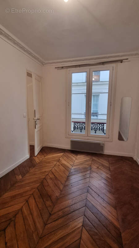 Appartement à PARIS-9E