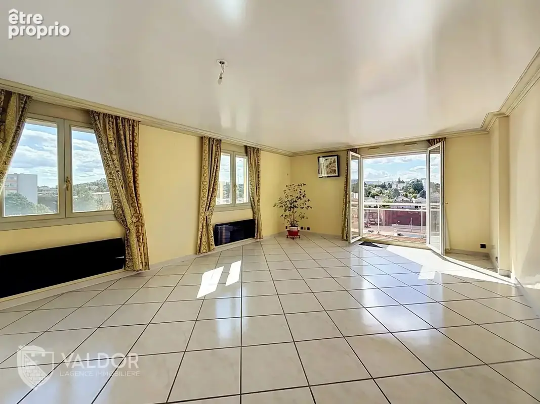 Appartement 6 pièces 115 m² à vendre à Villefranche-Sur-Saone (69400) - photo 5