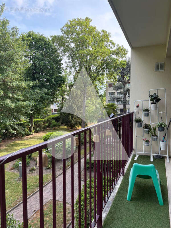 Appartement à SAINT-GRATIEN