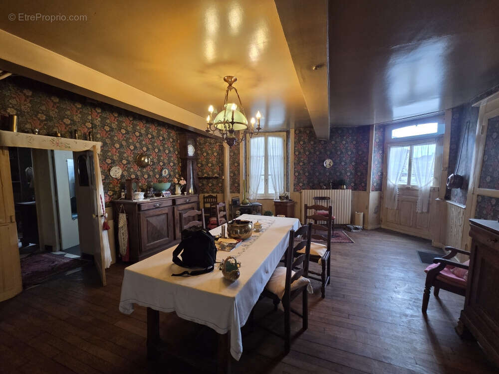 Maison à ROCHECHOUART