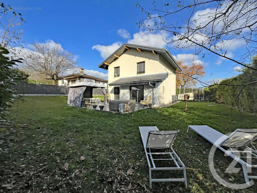 Maison à ANTHY-SUR-LEMAN