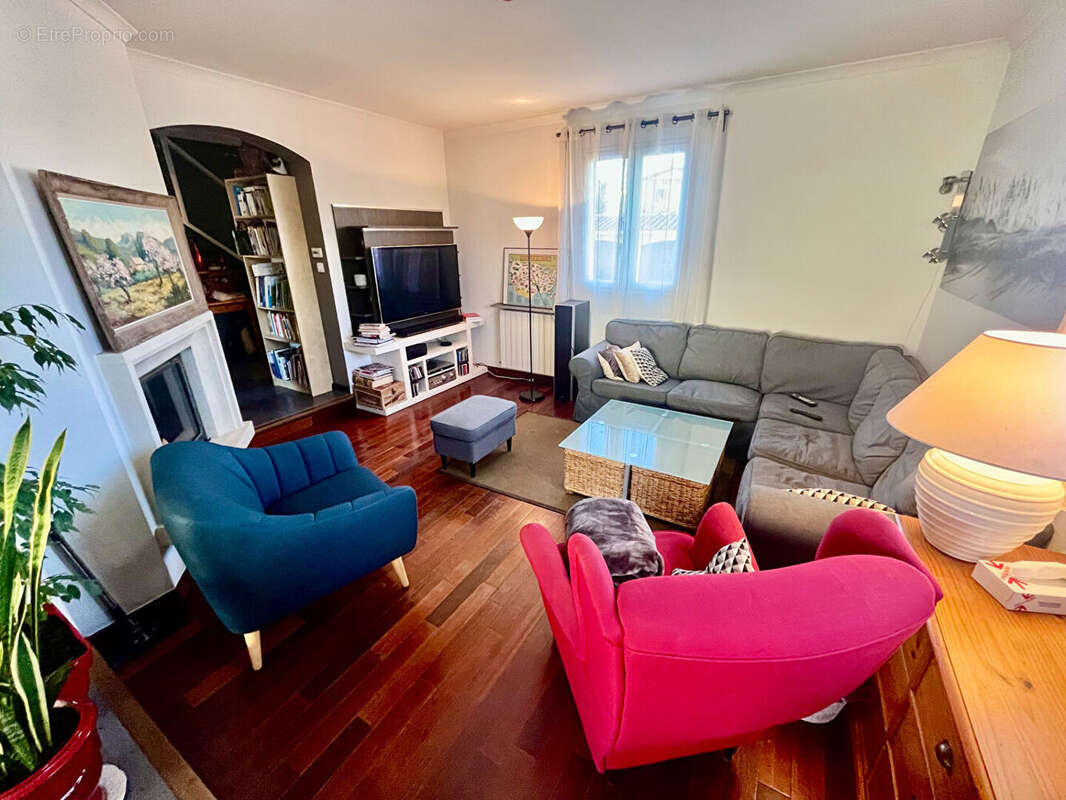 Maison à L'ISLE-SUR-LA-SORGUE