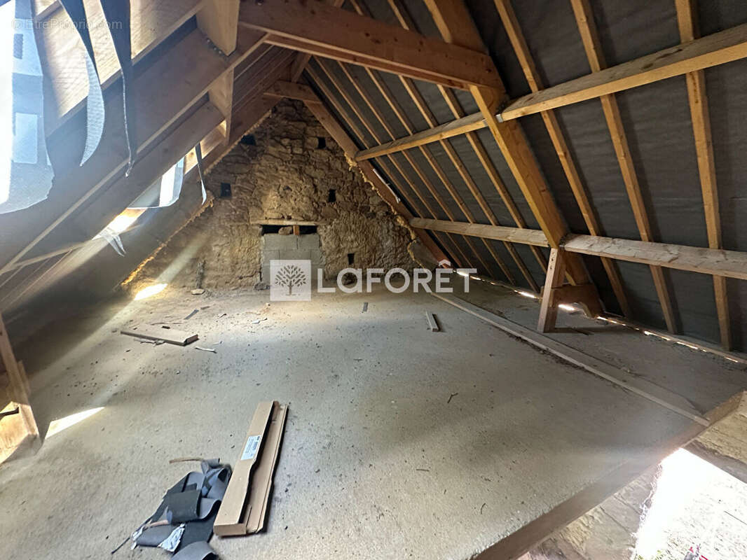 Corps de ferme 2,3ha vue imprenable - photo 16