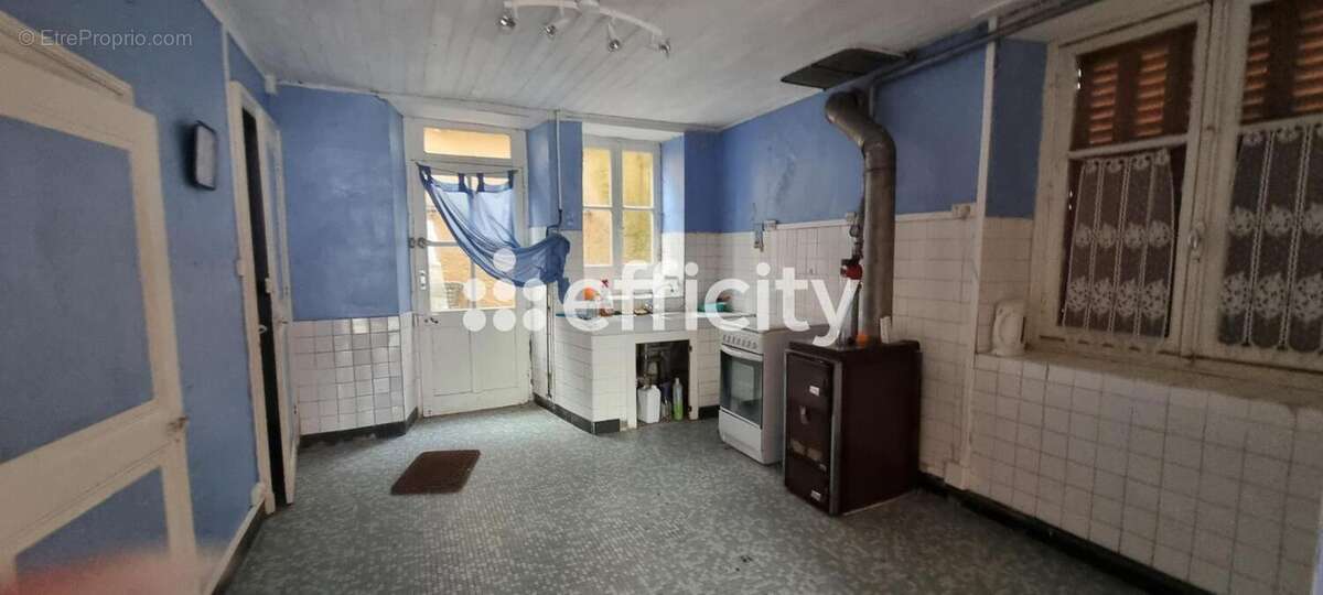 Maison à MAUPREVOIR