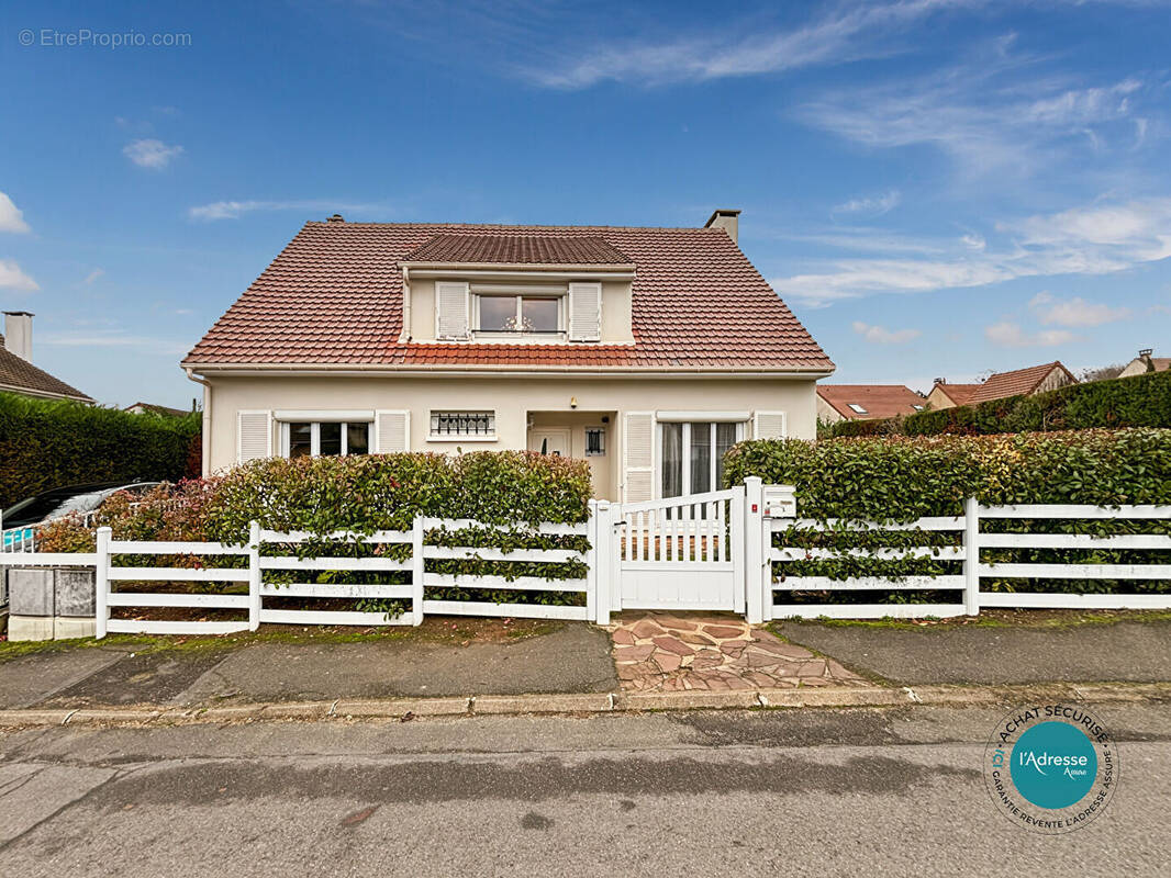 Maison à SAINTRY-SUR-SEINE