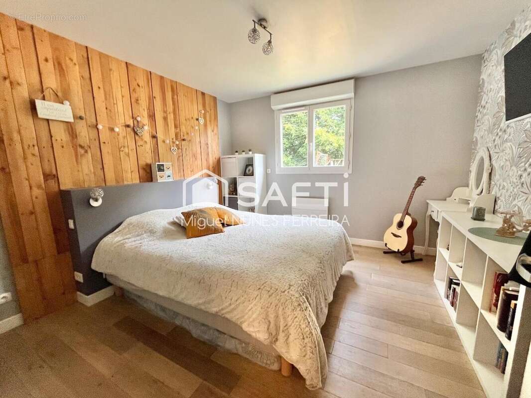 Maison 147 m² à Renneville  - photo 7