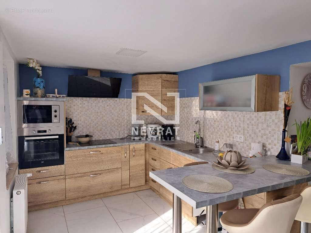 Maison 103 m² à Barnay  - photo 2