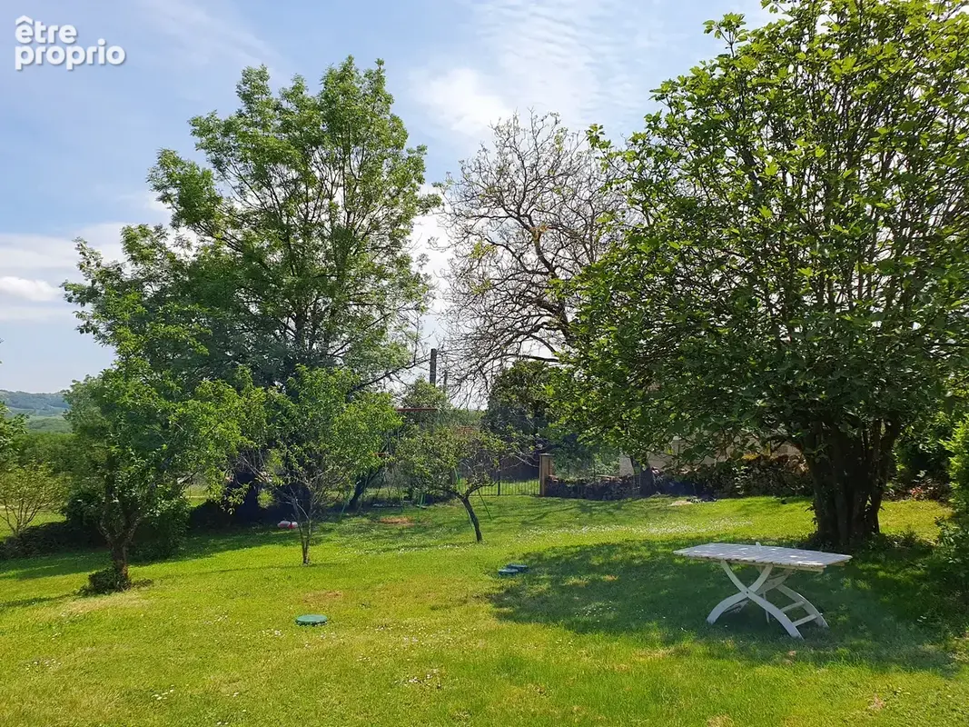 Maison familiale avec appartement indépendant sur 2157m2 de terrain - photo 16