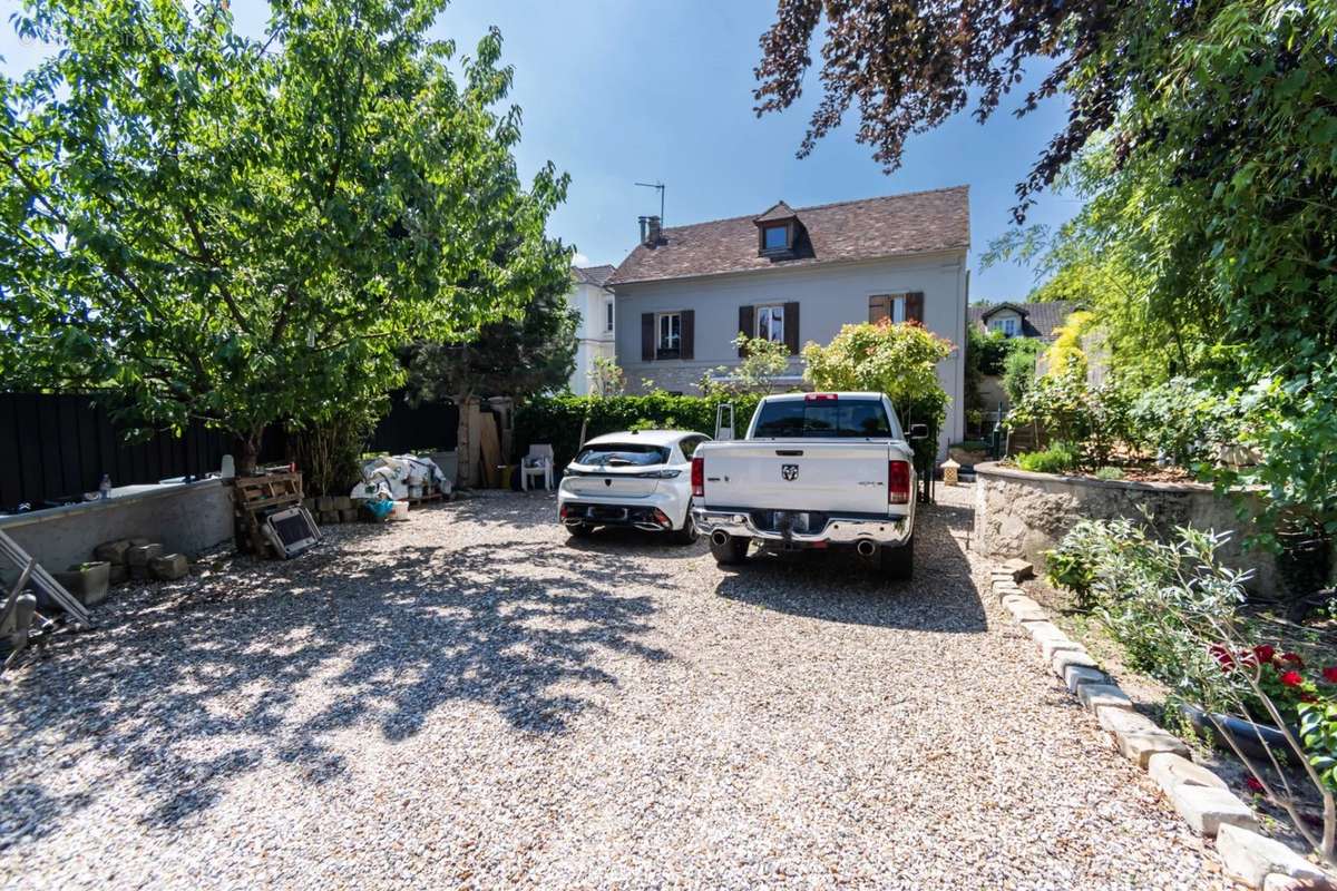 Maison à MONTMORENCY