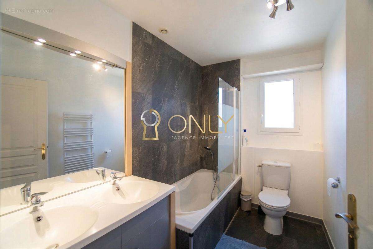 Maison à SAINTE-EUPHEMIE